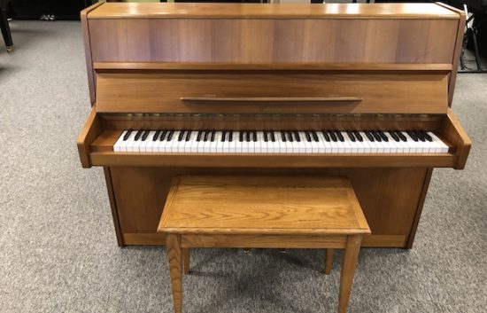 Geyer Console Piano