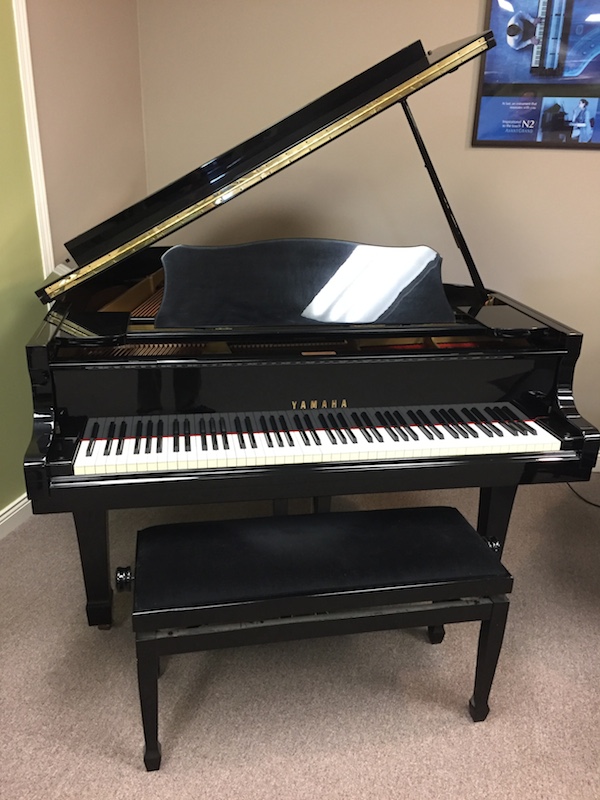 Yamaha G2 Grand Piano