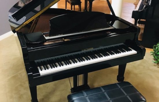 Schumann G-80A baby grand